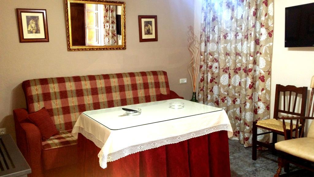 Castor Y Polux Apartment เอลกัสตอร์ ภายนอก รูปภาพ